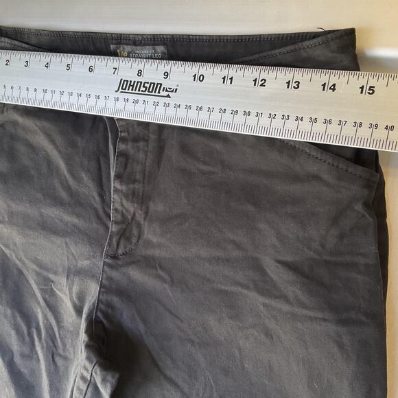 Lee Women Pants 8 SHORT Black Chino Straight Leg 29" Inseam Relaxed Fit Mid Rise - Picture 5 of 11